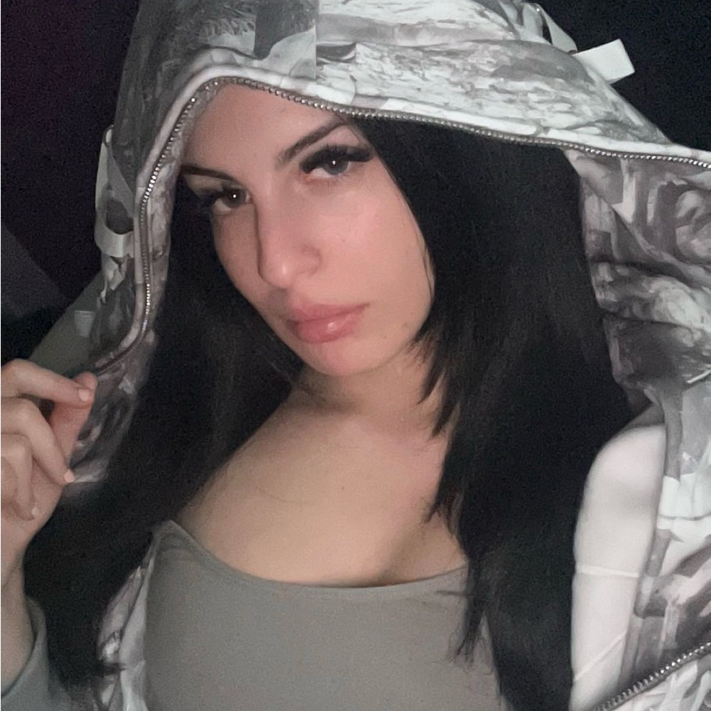 Meet your Posher, Allie